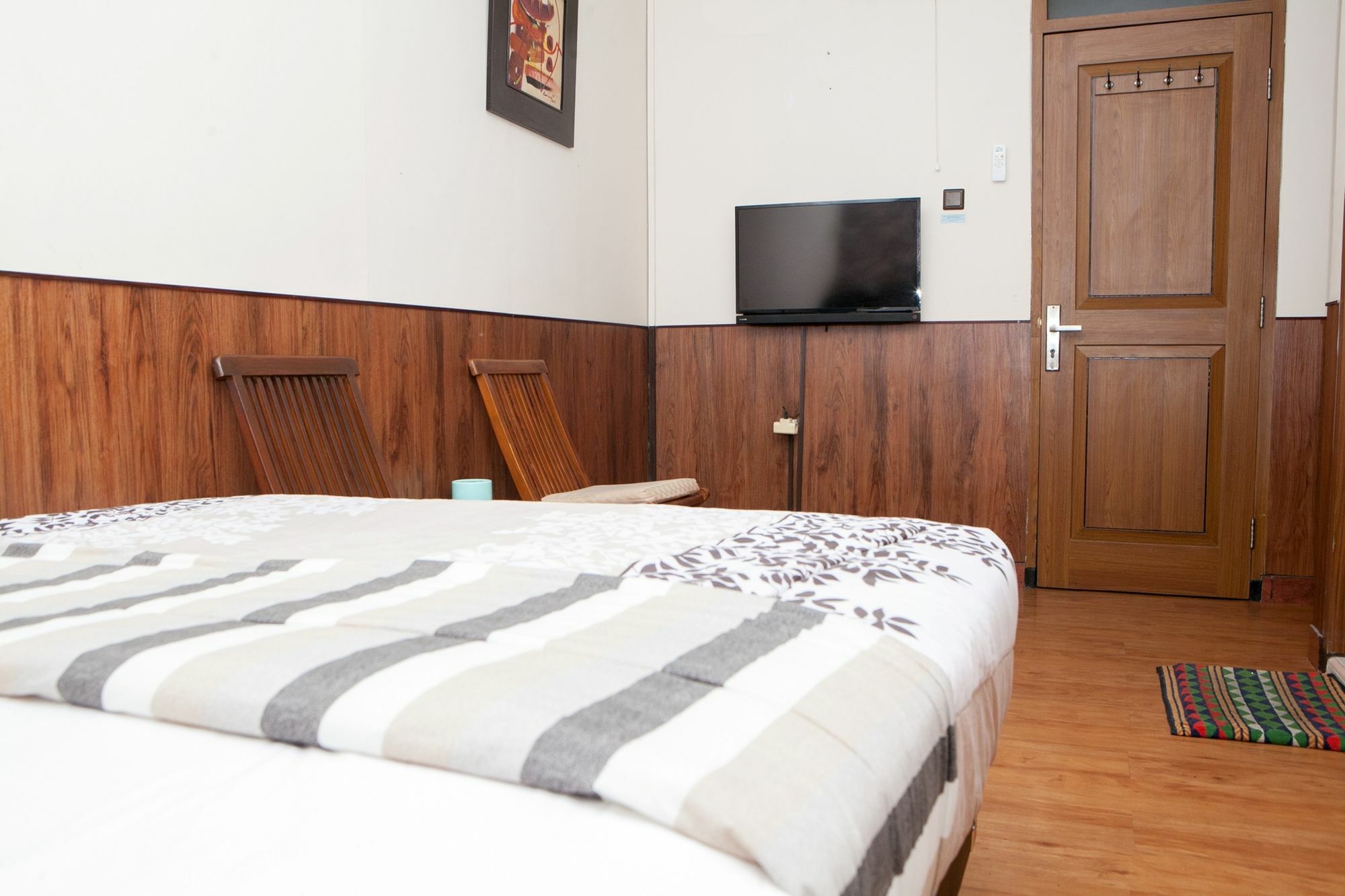 Reddoorz Plus Near Riau Street Bandung Kültér fotó
