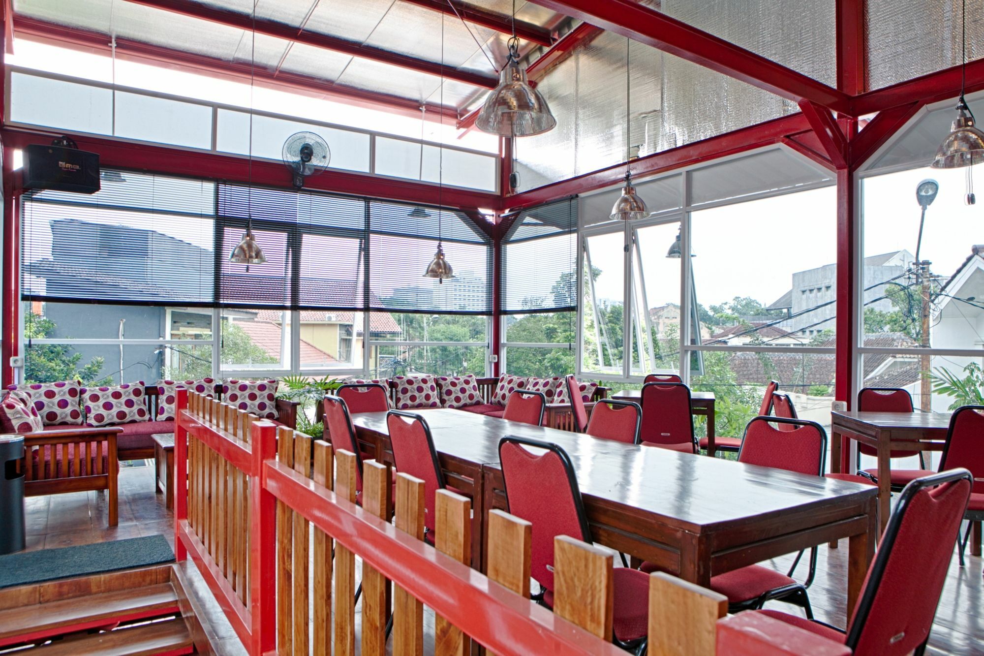 Reddoorz Plus Near Riau Street Bandung Kültér fotó