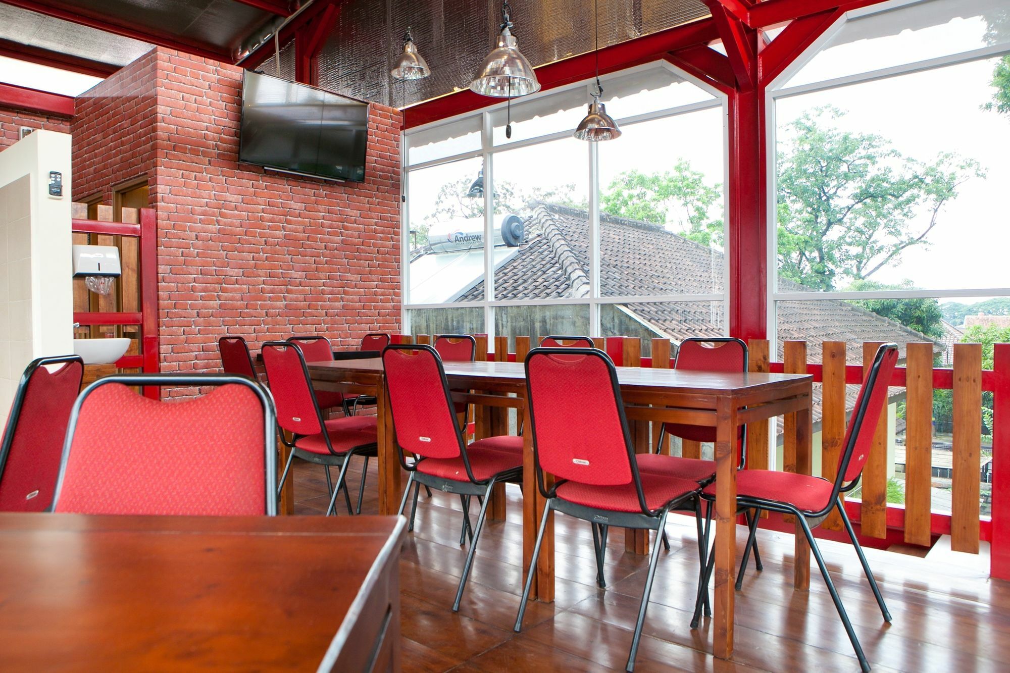 Reddoorz Plus Near Riau Street Bandung Kültér fotó
